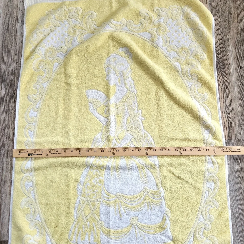 Vintage Damask French Rococo Bath Towel Yellow White 48 x 28 in Victorian Cotton